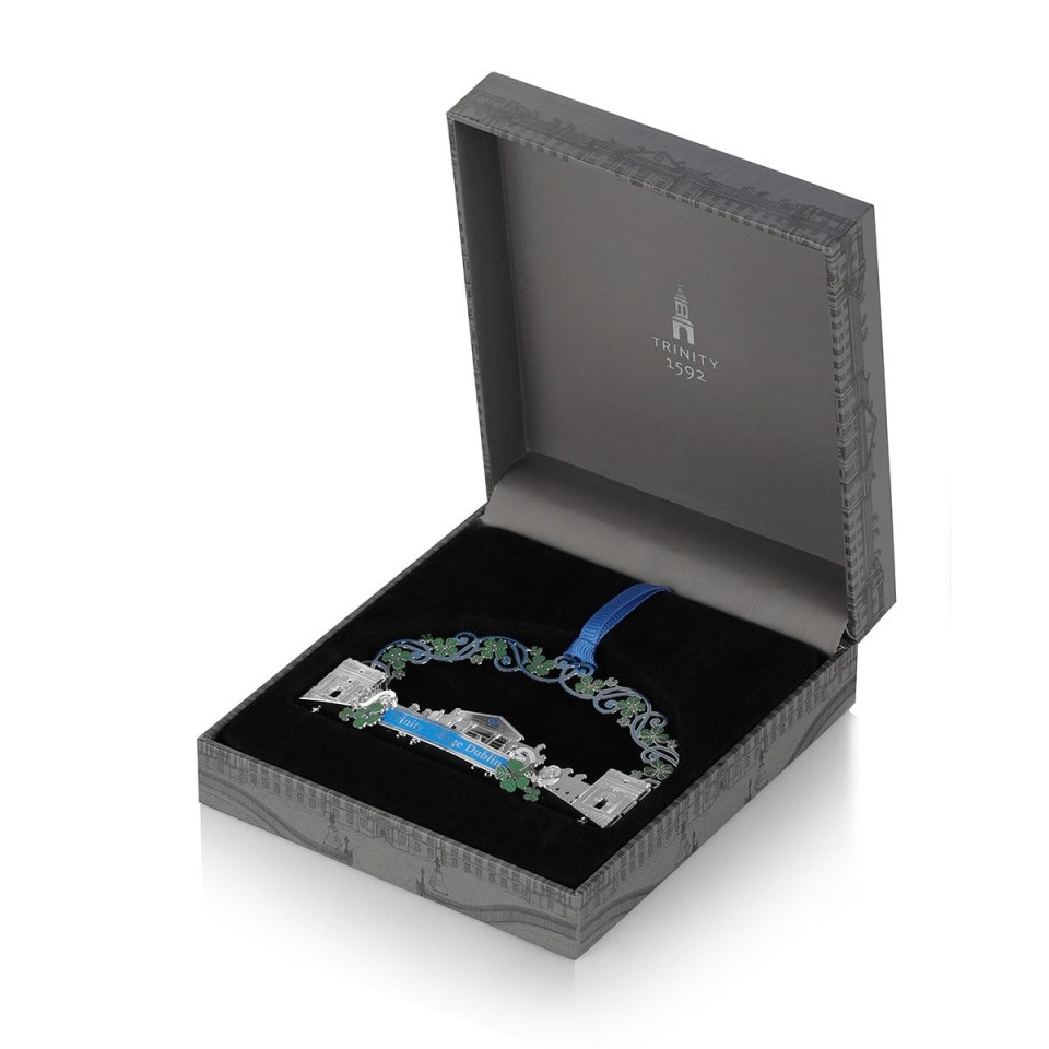 Silver 2D Christmas ornament depicting the front gate entrance at Trinity College Dublin.